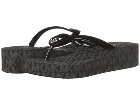 Michael Michael Kors Women's Bedford Flip Flop Black PVC/Jet 